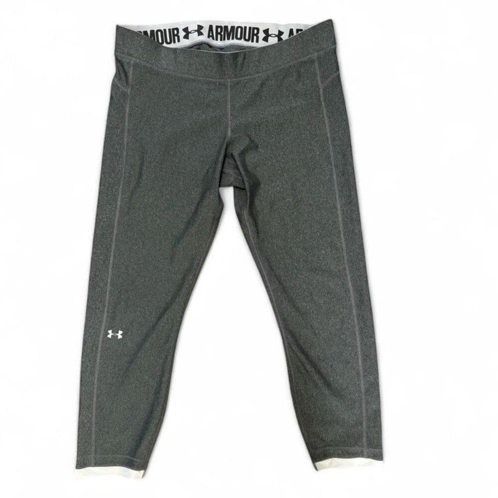 Gray Under Armour leggings crop with white trim women’s size XL